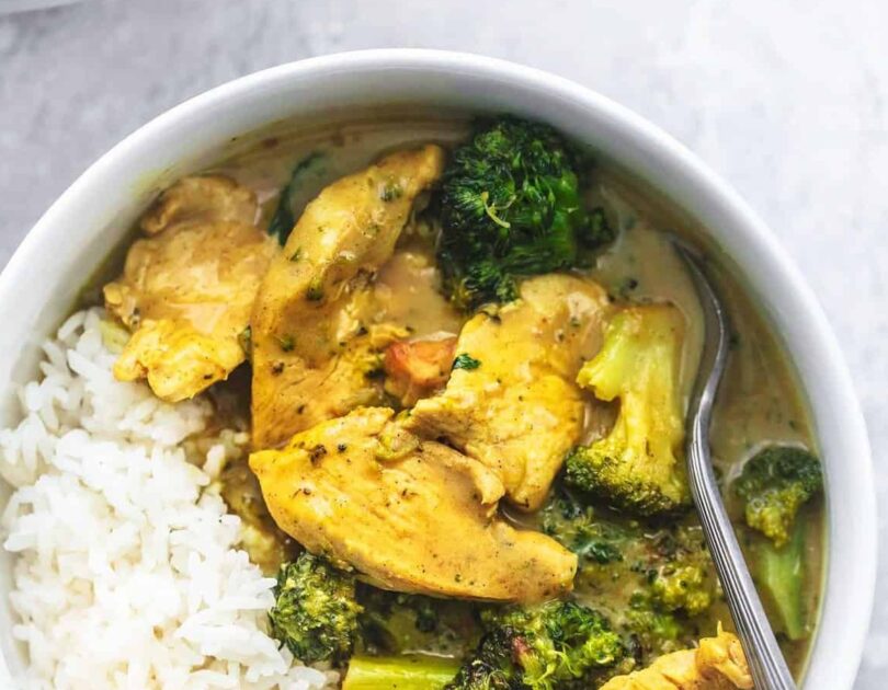 chicken-broccoli-curry-1sm-5 Gebratenes Hähnchen in Limetten Erdnuss Curry