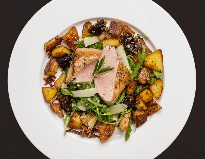 Schweinefilet mit gebackenen Rosmarin-pflaumen