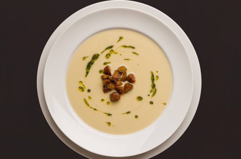 Kartoffel-Maronen-Suppe mit Crème fraîche