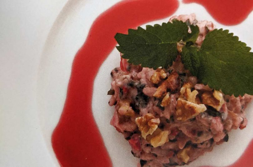 Johannisbeer-Walnuss-Risotto mit Zitronenmelisse
