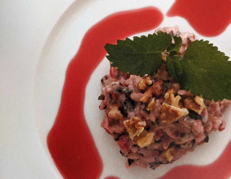 Johannisbeer-Walnuss-Risotto mit Zitronenmelisse