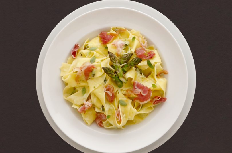 Pappardelle in einer Crème aus Grünem Spargel