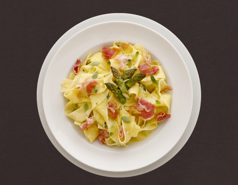 Pappardelle in einer Crème aus Grünem Spargel