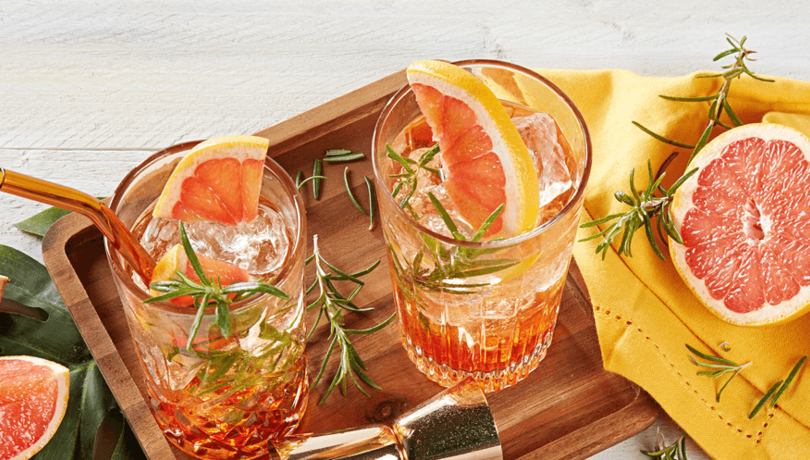 Aperol Tonic mit Rosmarin
