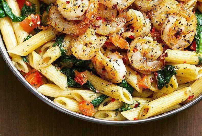 Tomato Spinach Shrimp Pasta