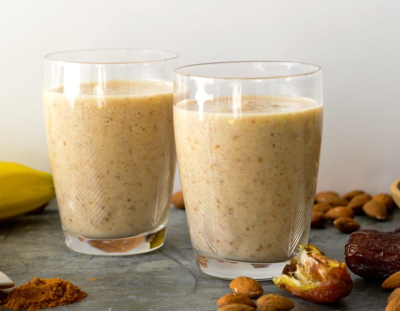 Banana and Date Breakfast Shake