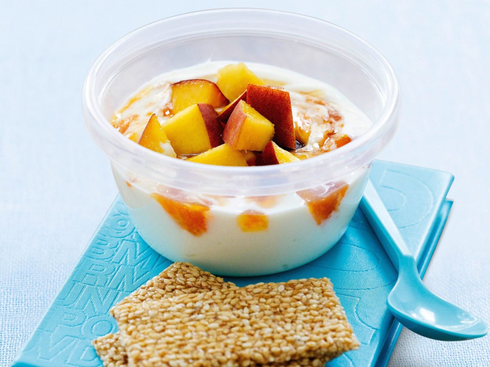 Joghurt and Peach Bowl