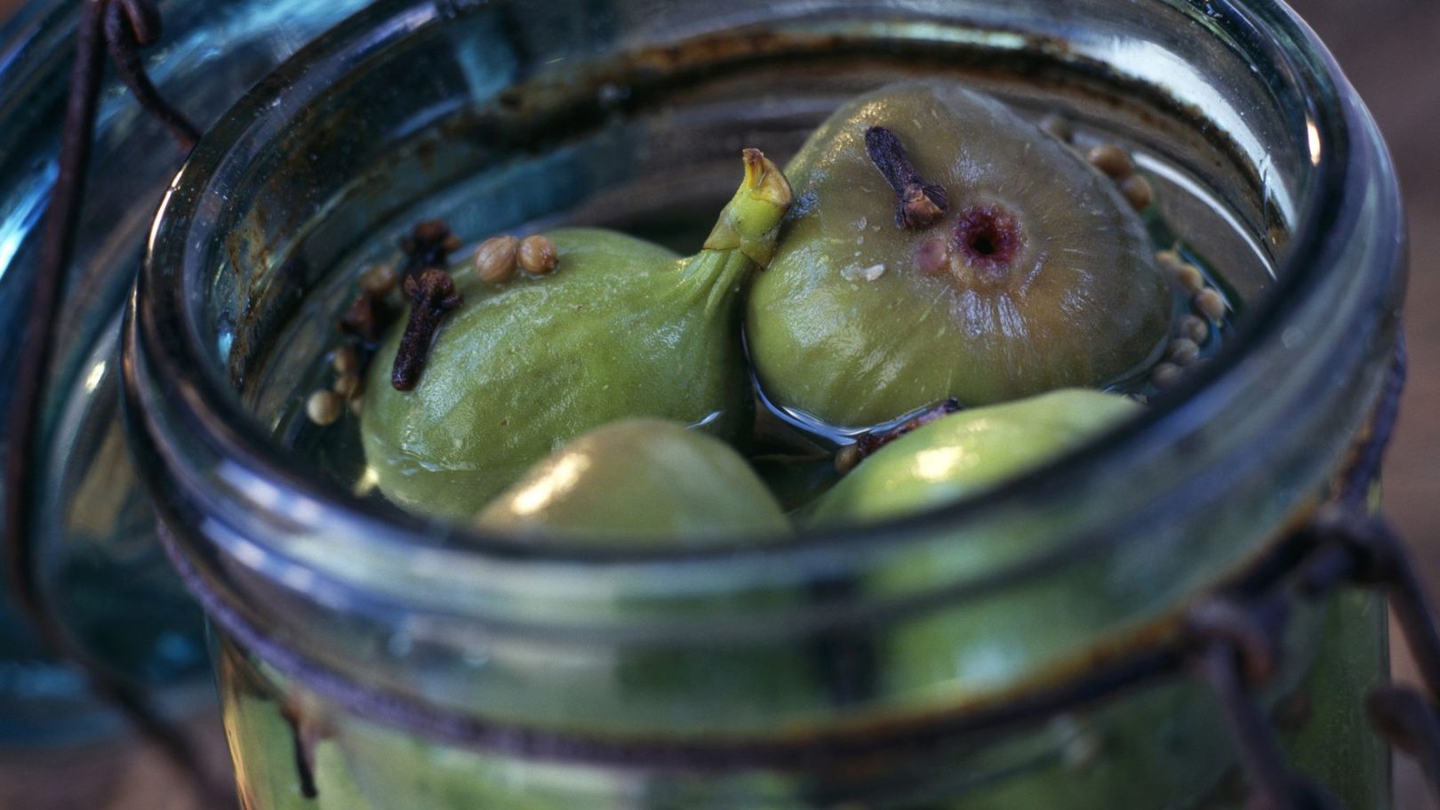 Spicefigs-GettyImages-746038815-59d3ad06845b3400114f83c2 Spiced Figs