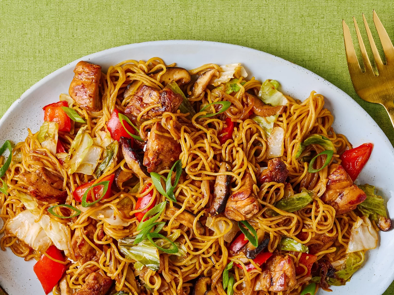 YAKISOBA NOODLES__ 52 Chicken Yakisoba