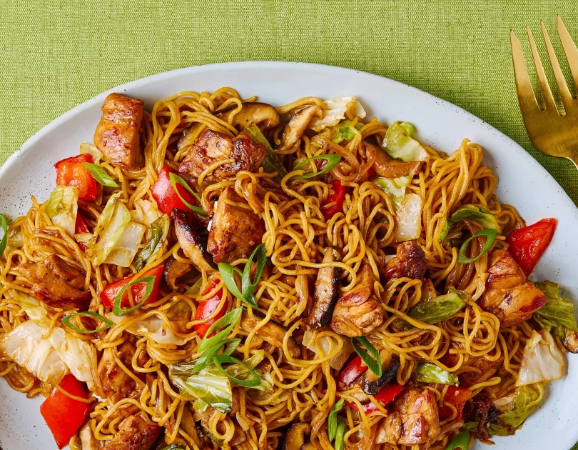 YAKISOBA NOODLES__ 52 Chicken Yakisoba