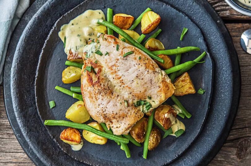 Pan Fried Chicken with Potatoes & Terragon Sauce