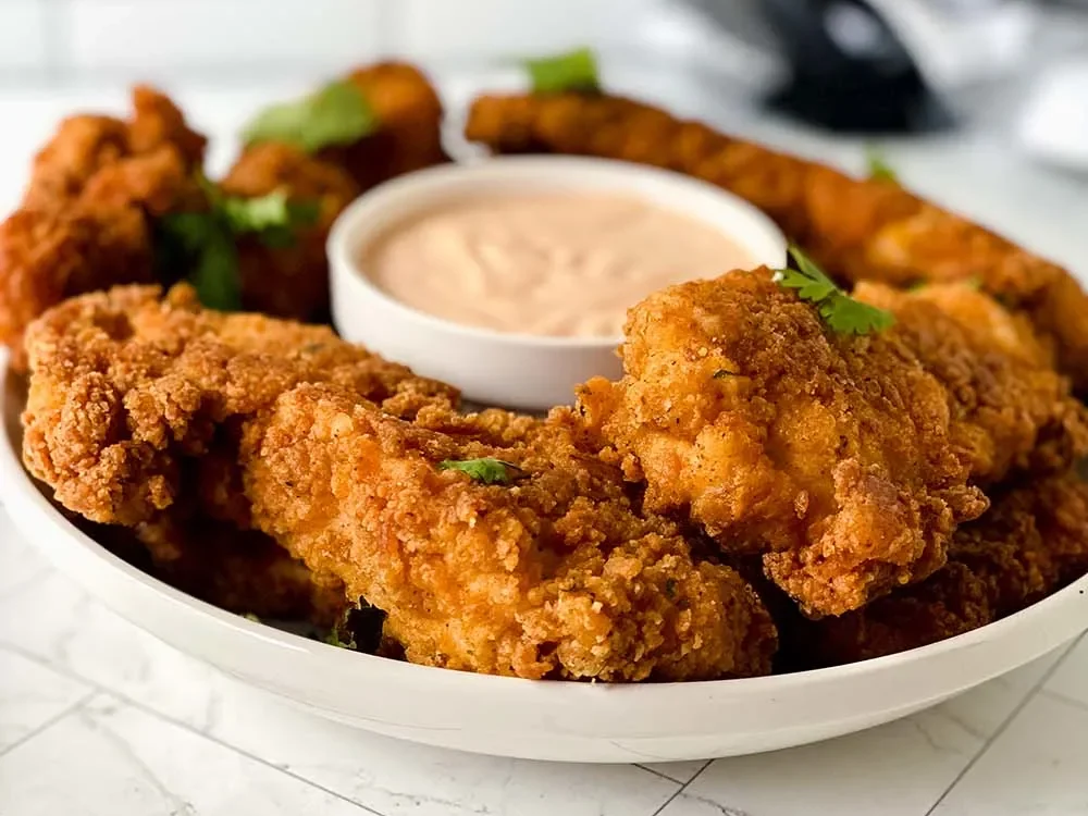 Raising-Canes-Copycat-Chicken-Fingers-and-Sauce-8-1.jpg-edited Raising Cane’s-Style Crispy Chicken Tenders